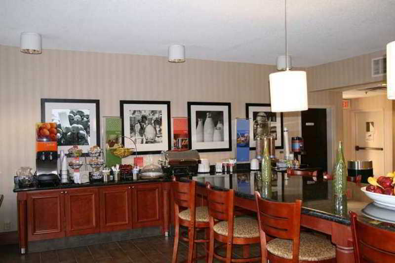 Hampton Inn Washington Restoran gambar